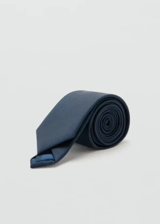 Hladká kravata s mikrostrukturou