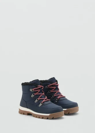 Horské boty se šněrováním