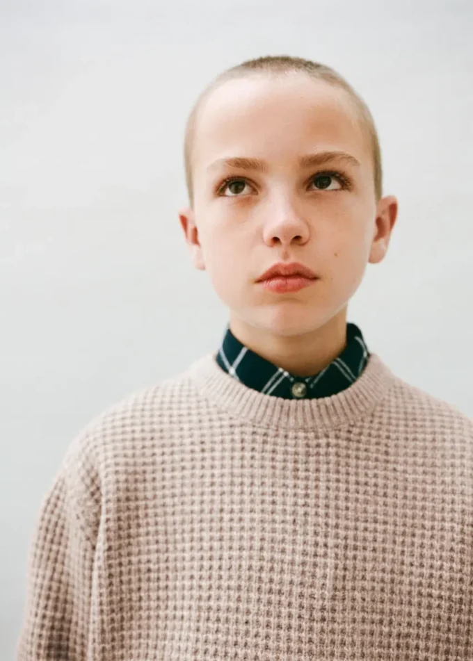 Hrubý pletený svetr Hrubý pletený svetr