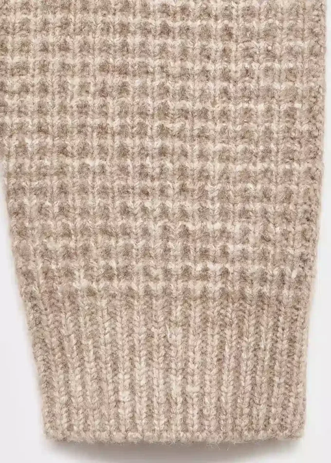 Hrubý pletený svetr Hrubý pletený svetr