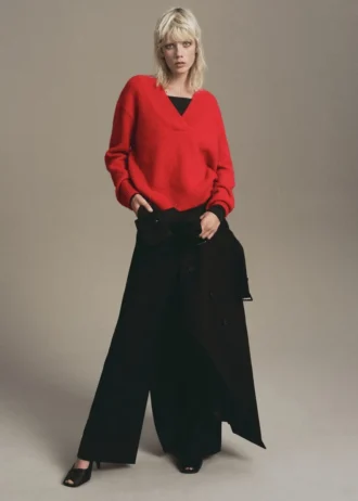 Hrubý úpletový svetr s výstřihem do V