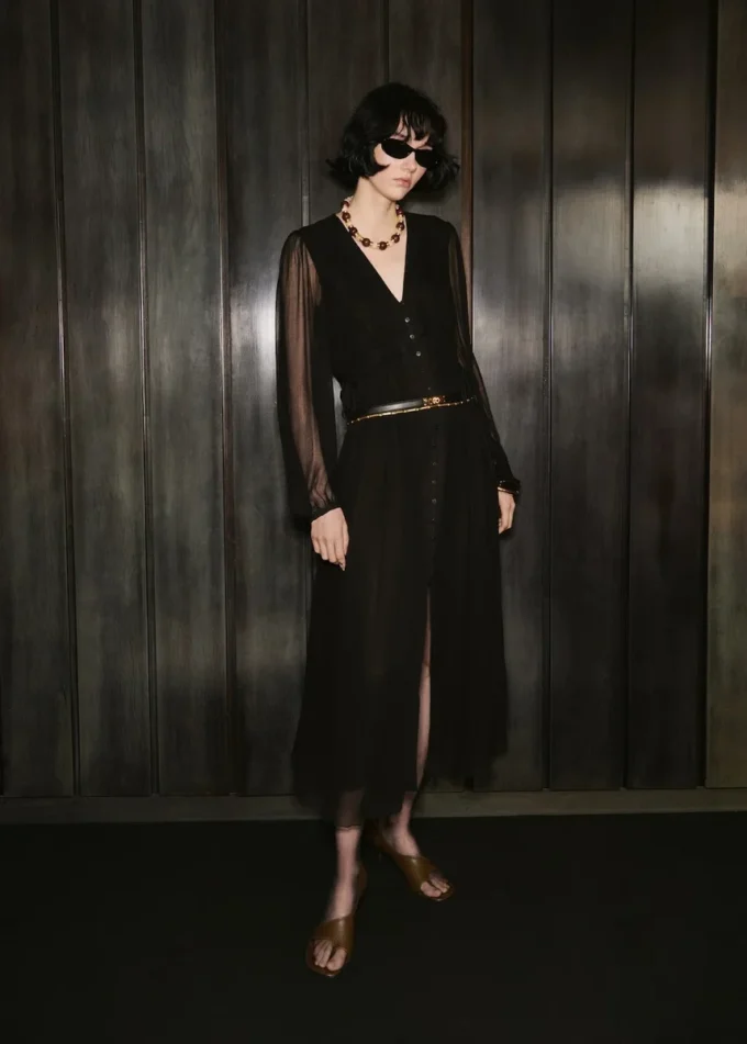 Šifonové šaty s nafouknutými rukávy Šifonové šaty s nafouknutými rukávy