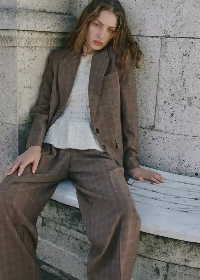 Široké kalhoty s kostkovaným vzorem Široké kalhoty s kostkovaným vzorem