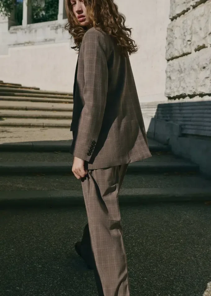 Široké kalhoty s kostkovaným vzorem Široké kalhoty s kostkovaným vzorem