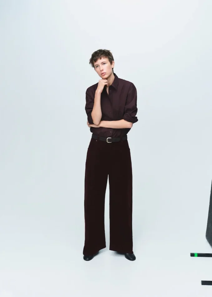 Široké kalhoty s nízkým pasem z manšestru Široké kalhoty s nízkým pasem z manšestru