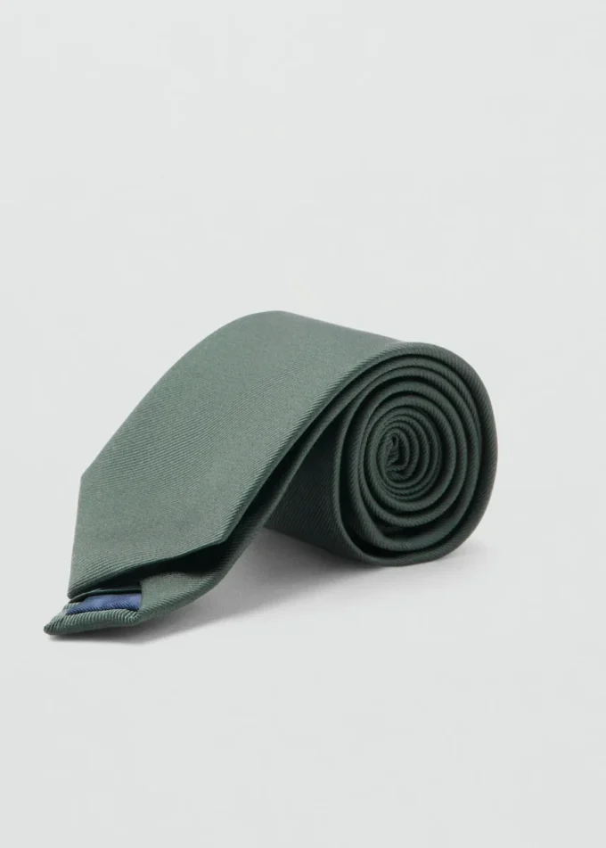 Jednobarevná hedvábná kravata Jednobarevná hedvábná kravata