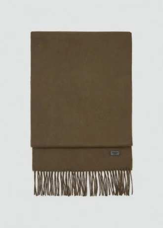 Jednobarevný šátek s třásněmi