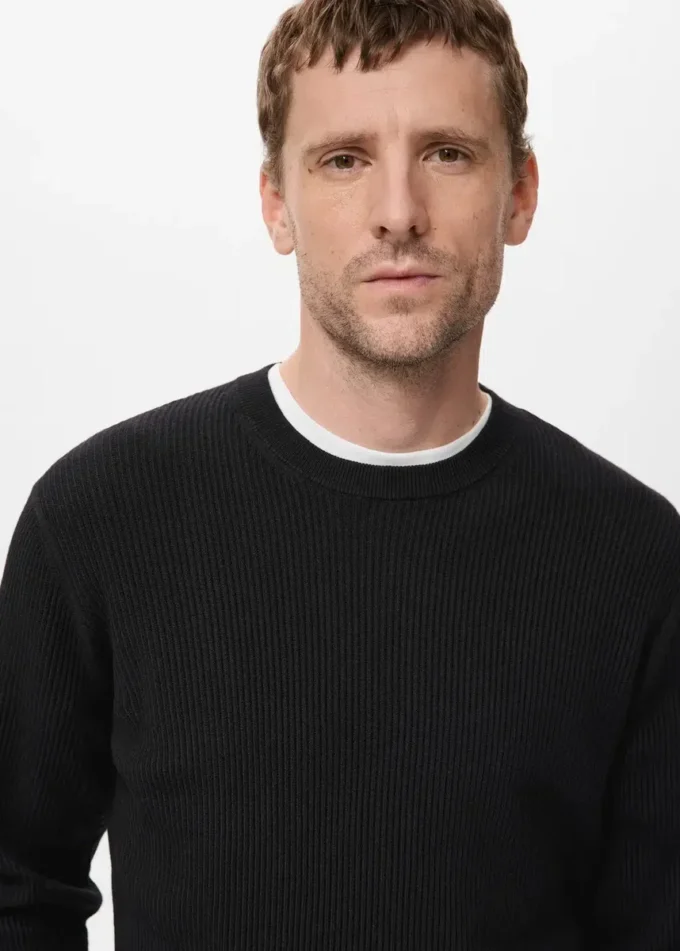 Jemný žebrovaný bavlněný svetr Jemný žebrovaný bavlněný svetr