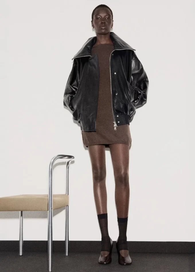 Jemně pletené šaty Jemně pletené šaty