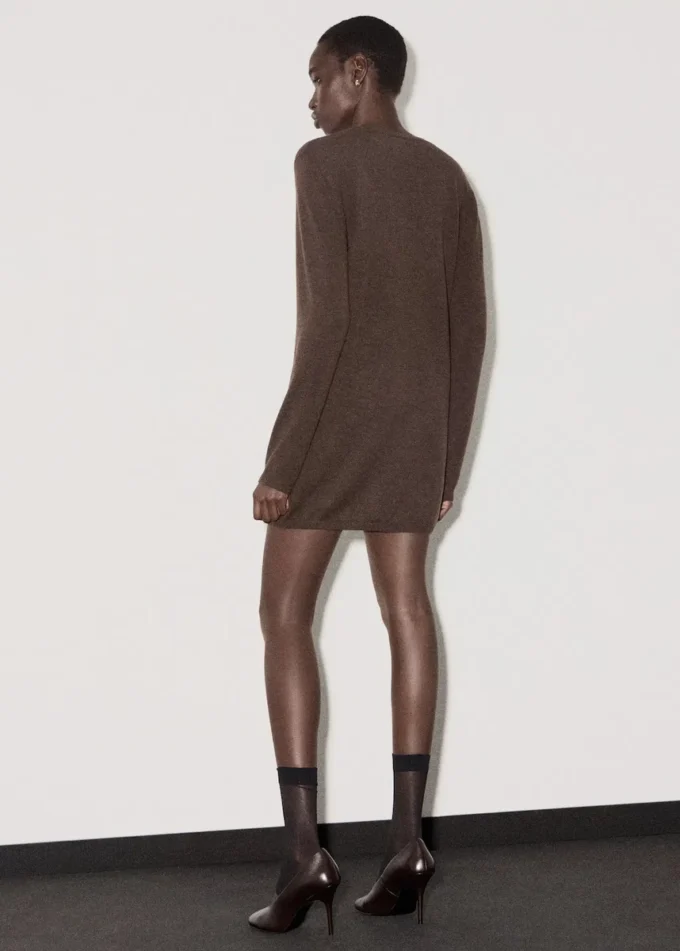 Jemně pletené šaty Jemně pletené šaty