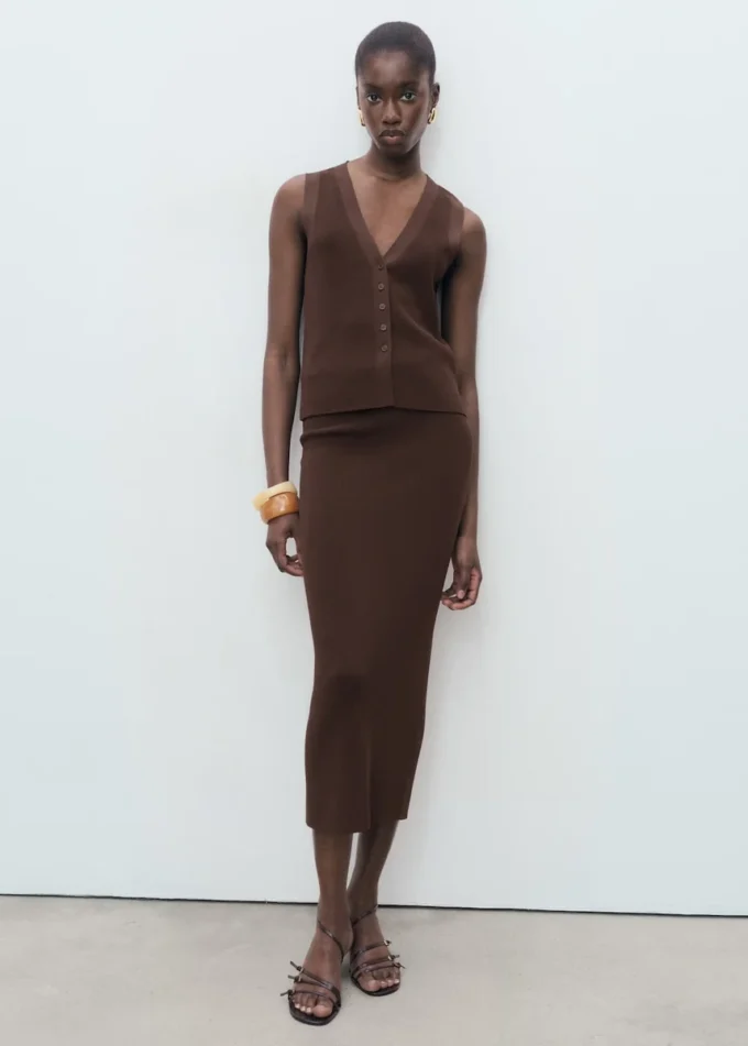 Jemně pletená midi sukně Jemně pletená midi sukně