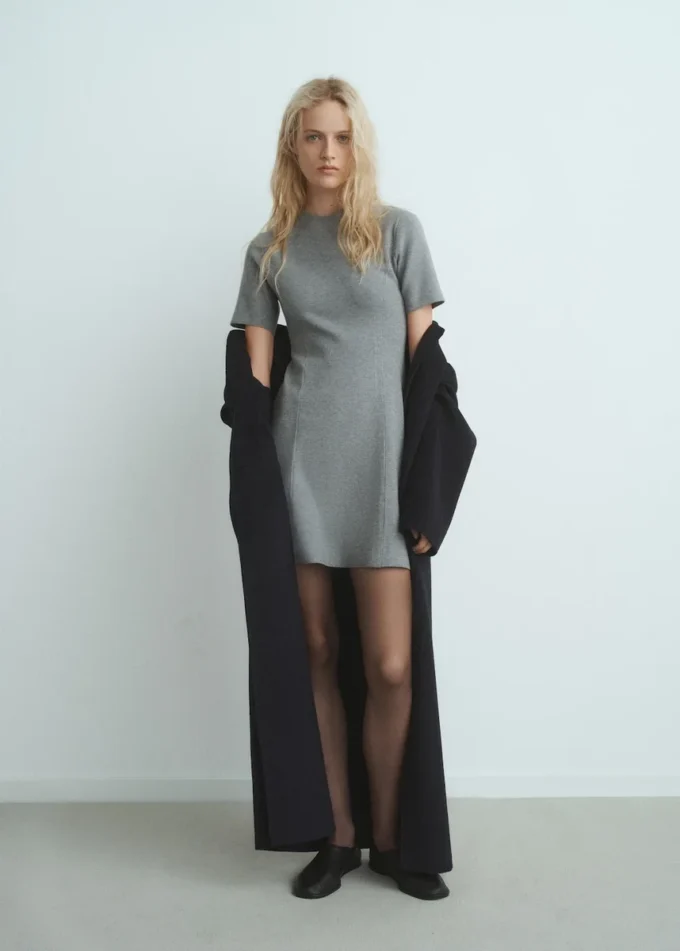 Jemně pletené rozšiřující se šaty Jemně pletené rozšiřující se šaty