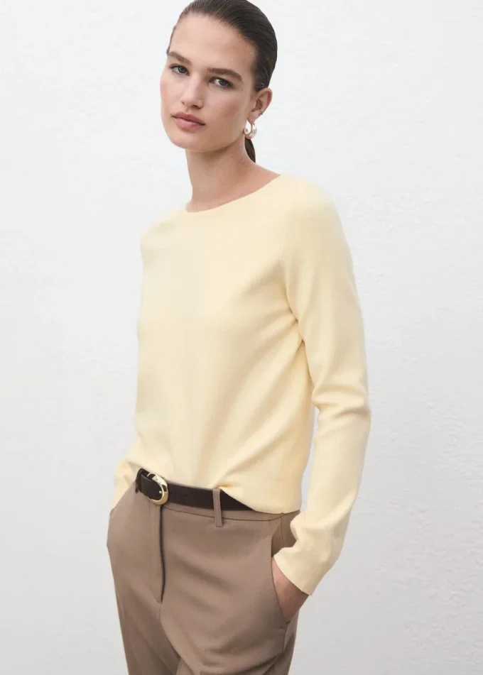 Jemně pletený svetr Jemně pletený svetr