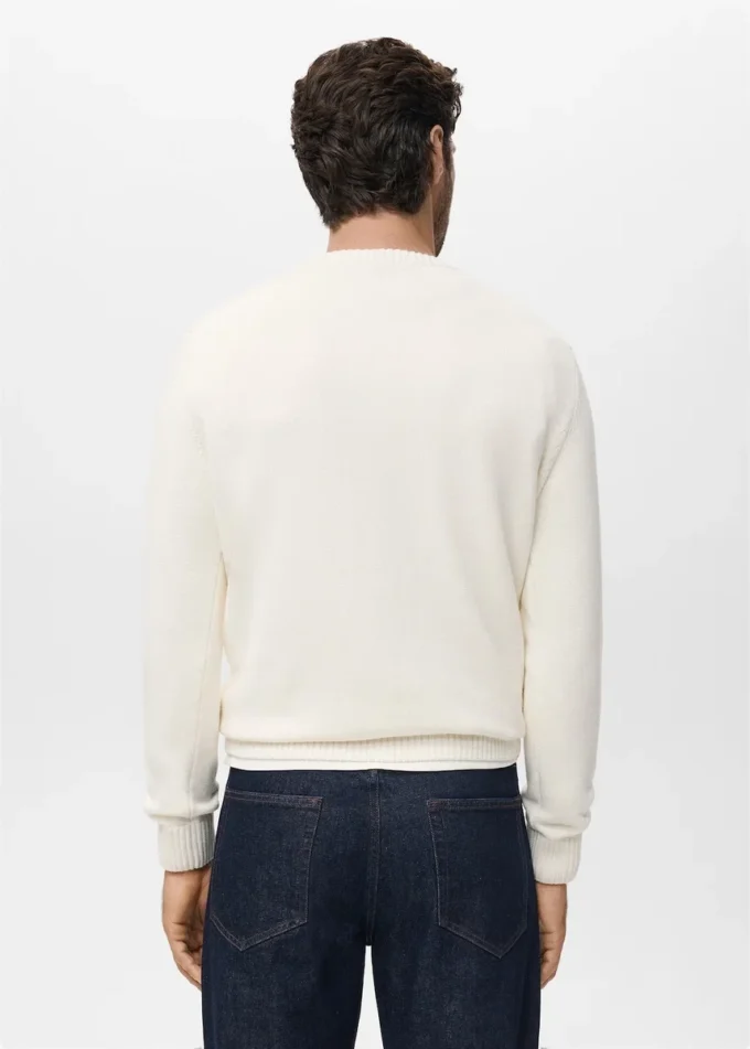 Jemně pletený svetr Jemně pletený svetr