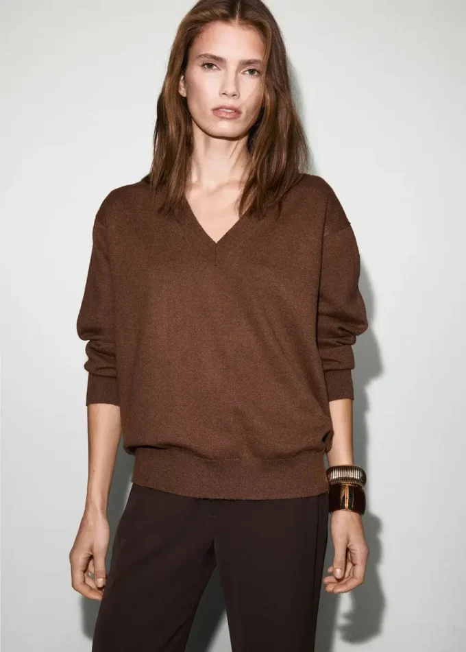 Jemně pletený svetr s výstřihem do V Jemně pletený svetr s výstřihem do V