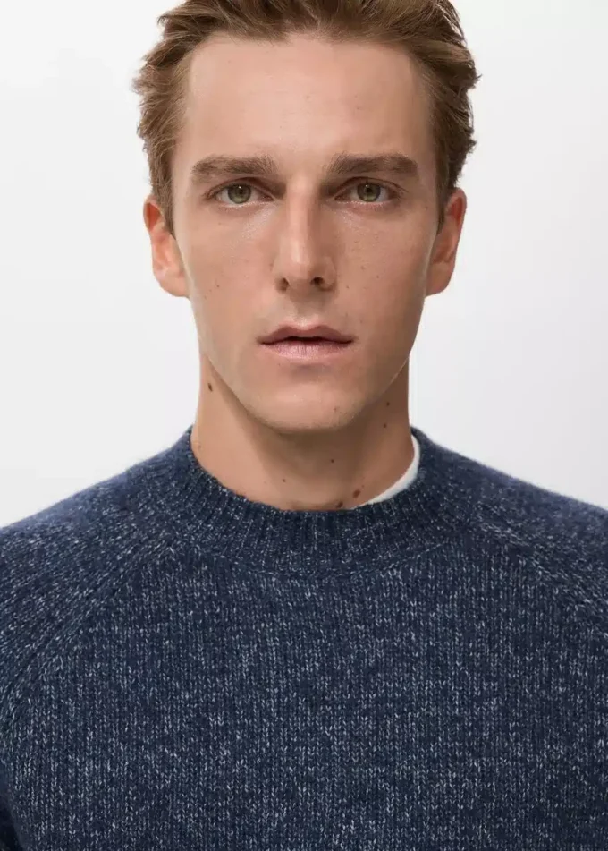 Jemně pletený svetr ze směsi vlny Jemně pletený svetr ze směsi vlny