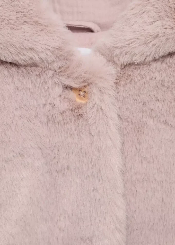 Kabát s kapucí a kožešinovým efektem