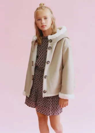 Kabát s kožešinou a semišovým efektem