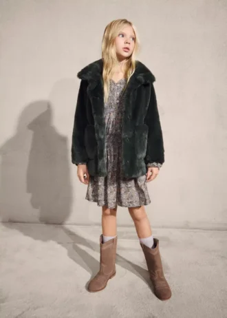 Kabát z umělé kožešiny