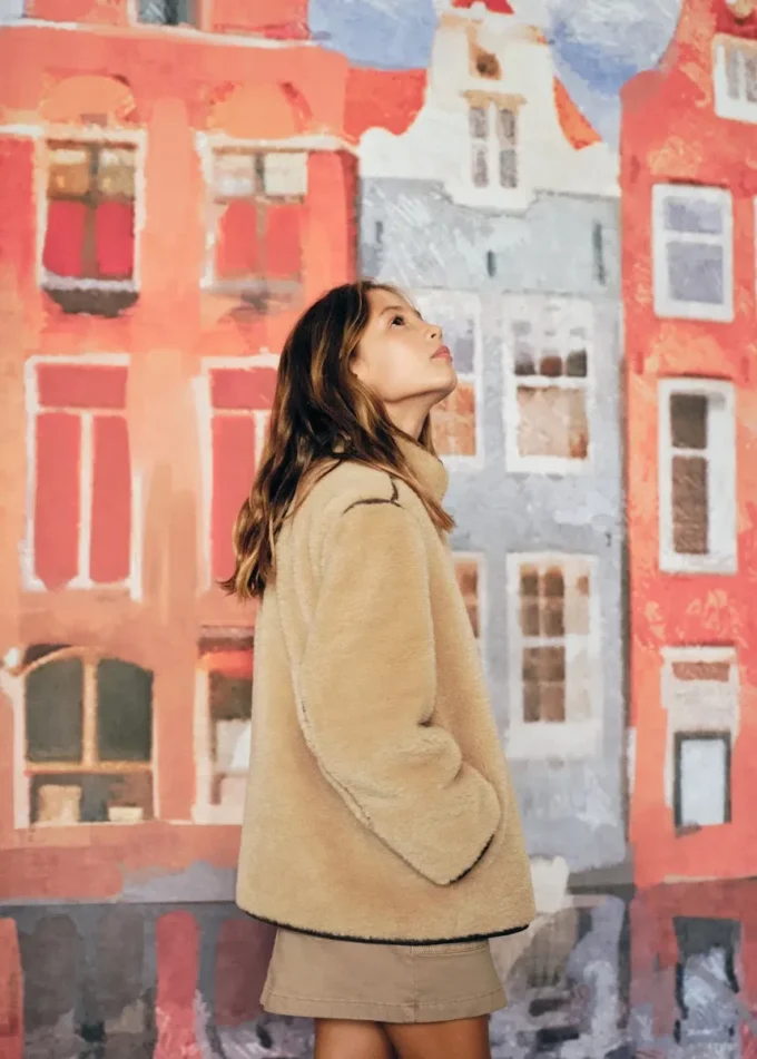 Kabát z umělé kožešiny s knoflíky Kabát z umělé kožešiny s knoflíky