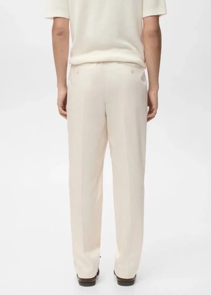 Kalhoty s pravidelným střihem, plisované, splývavé Kalhoty s pravidelným střihem, plisované, splývavé