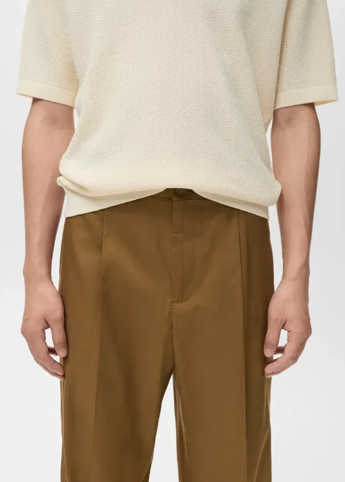 Kalhoty s pravidelným střihem, plisované, splývavé Kalhoty s pravidelným střihem, plisované, splývavé