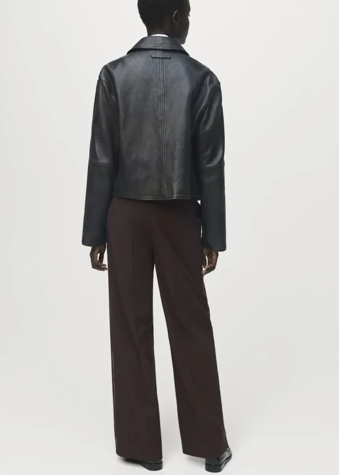 Kalhoty s pruhy na bocích Kalhoty s pruhy na bocích