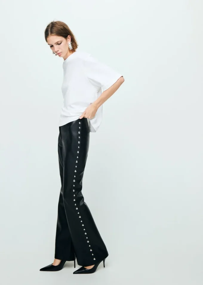 Kalhoty z umělé kůže s cvočky Kalhoty z umělé kůže s cvočky