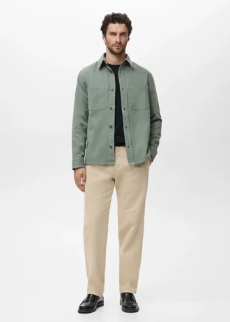 Kapsy v denimové košili