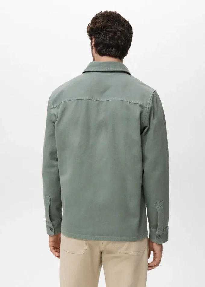 Kapsy v denimové košili Kapsy v denimové košili