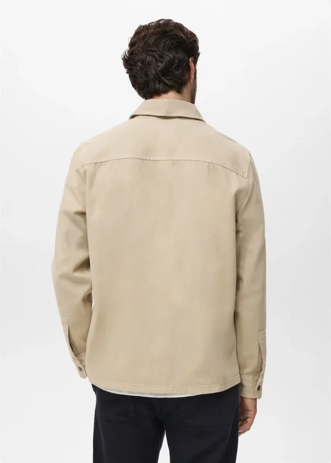 Kapsy v denimové košili Kapsy v denimové košili