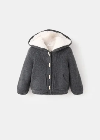 Kardigan s kapucí a ovčí kůží