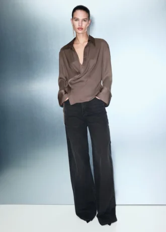 Křížená saténová blůza