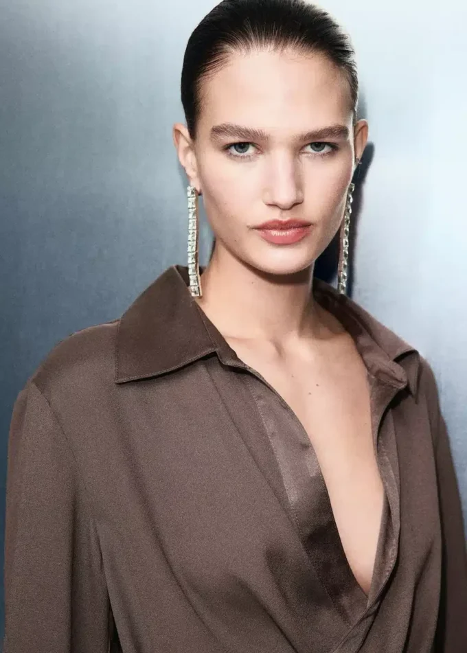 Křížená saténová blůza Křížená saténová blůza