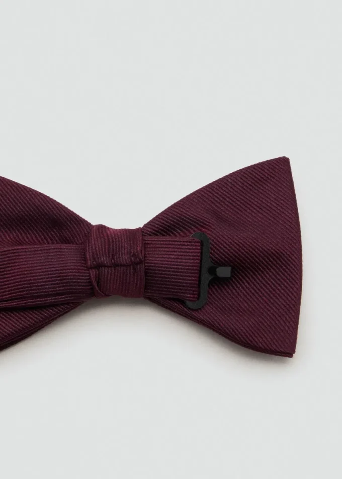 Klasická motýlek s mikrostrukturou