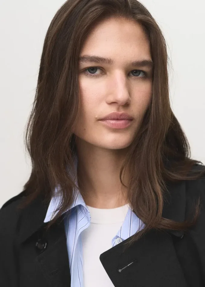 Klasický trenčkot s páskem