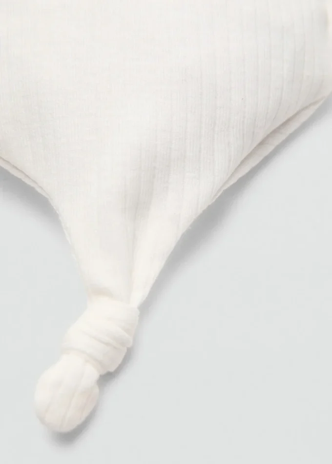 Klobouk s uzlem Klobouk s uzlem