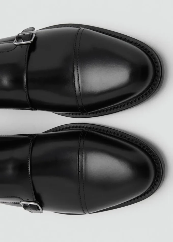 Kožené boty s dvojitou sponou Kožené boty s dvojitou sponou