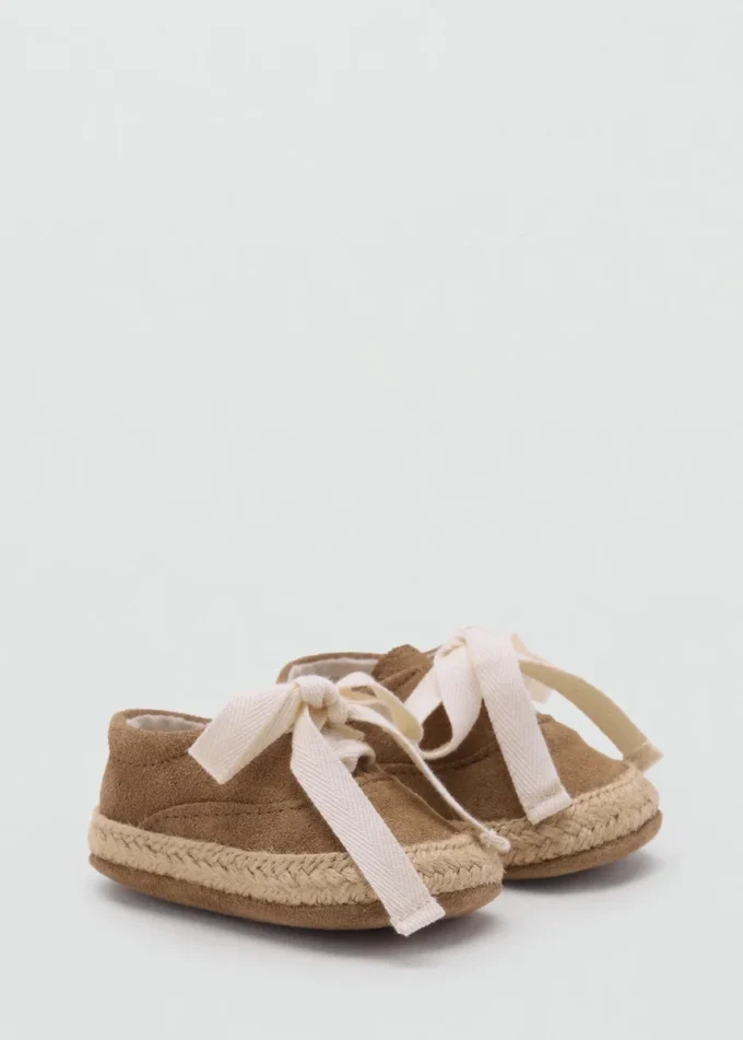 Kožené boty s mašlí