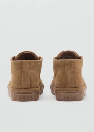 Kožené boty se šněrováním