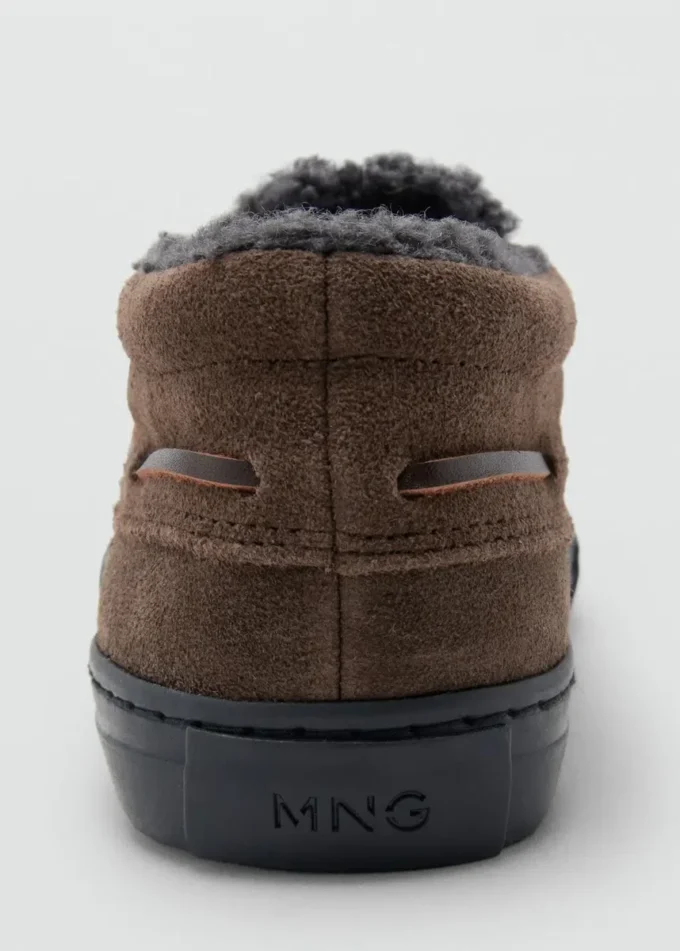 Kožené boty se šněrováním