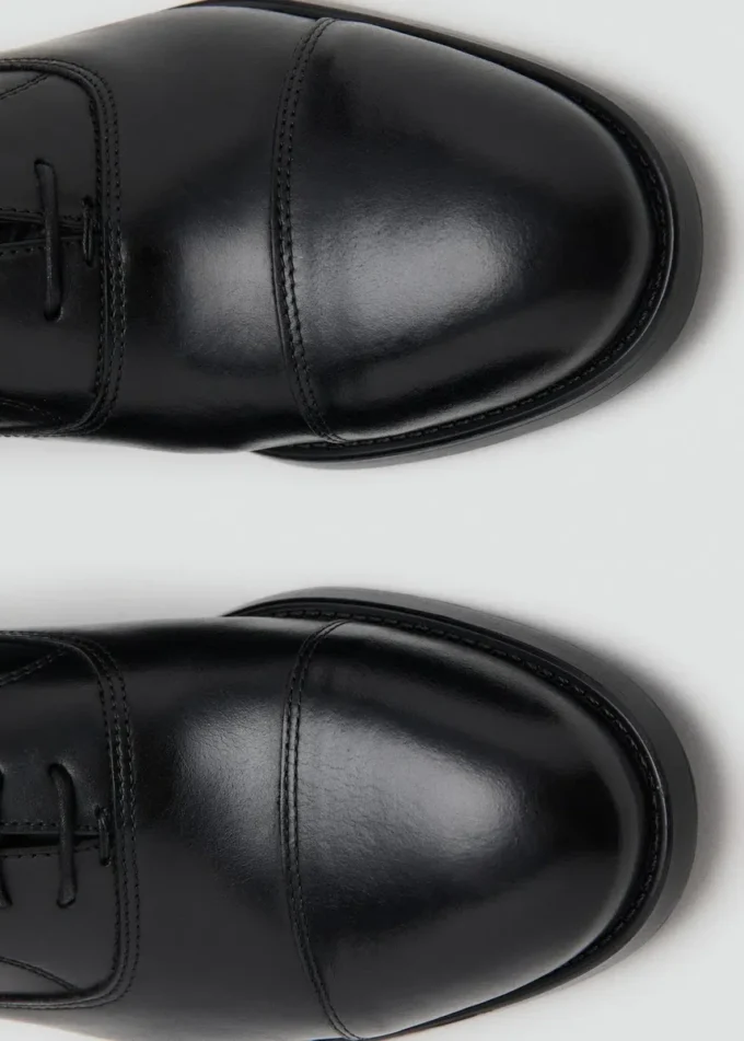 Kožené boty ve stylu Oxford Kožené boty ve stylu Oxford