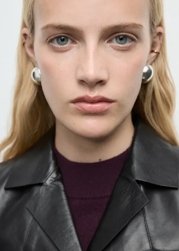 Kožená bunda s kapsami s klopou Kožená bunda s kapsami s klopou