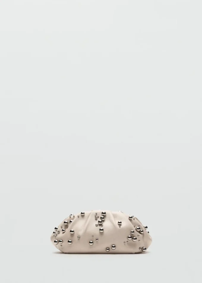 Kožená kabelka s detailem v podobě kuliček