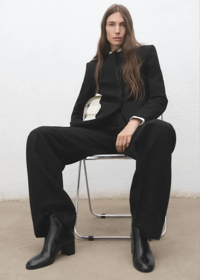 Kožené kotníkové boty s blokovým podpatkem Kožené kotníkové boty s blokovým podpatkem