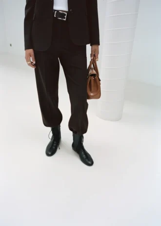 Kožené kotníkové boty se šněrováním