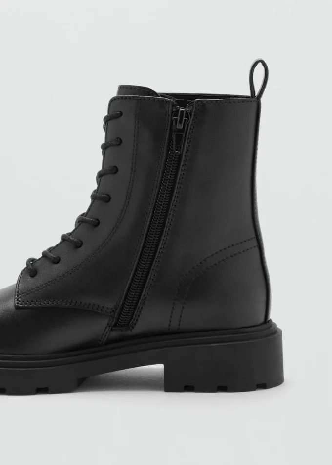 Kožené kotníkové boty se šněrováním Kožené kotníkové boty se šněrováním