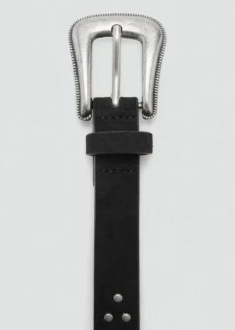 Kožený opasek s cvočky