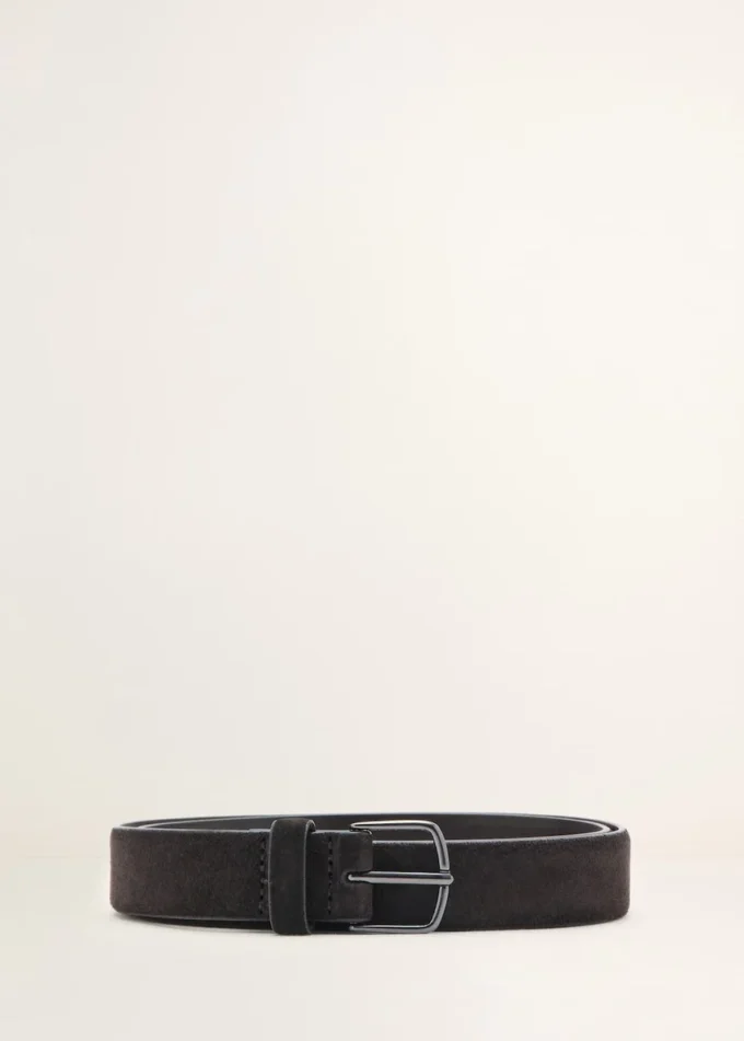 Kožený opasek s přezkou Kožený opasek s přezkou