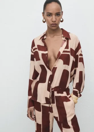 Košile s geometrickým potiskem